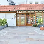 ホテル Hotel-restaurant Schwedi