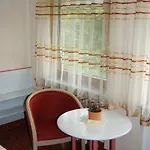ホテル Hotel-restaurant Schwedi ランゲナルゲン