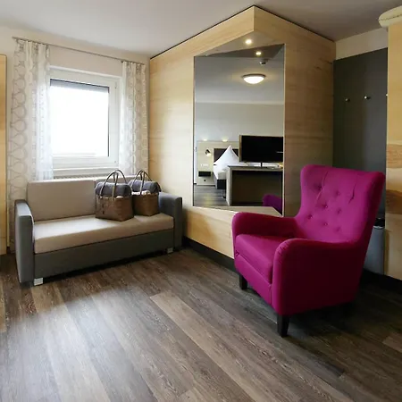 ホテル Hotel-restaurant Schwedi ランゲナルゲン