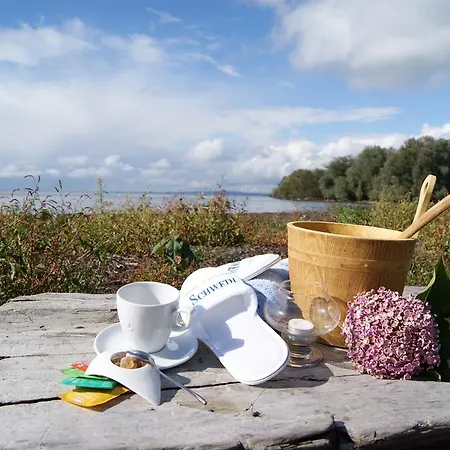 Hotel-restaurant Schwedi ホテル ランゲナルゲン